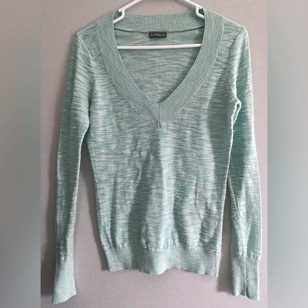 Express Lightweight Pullover Sweater